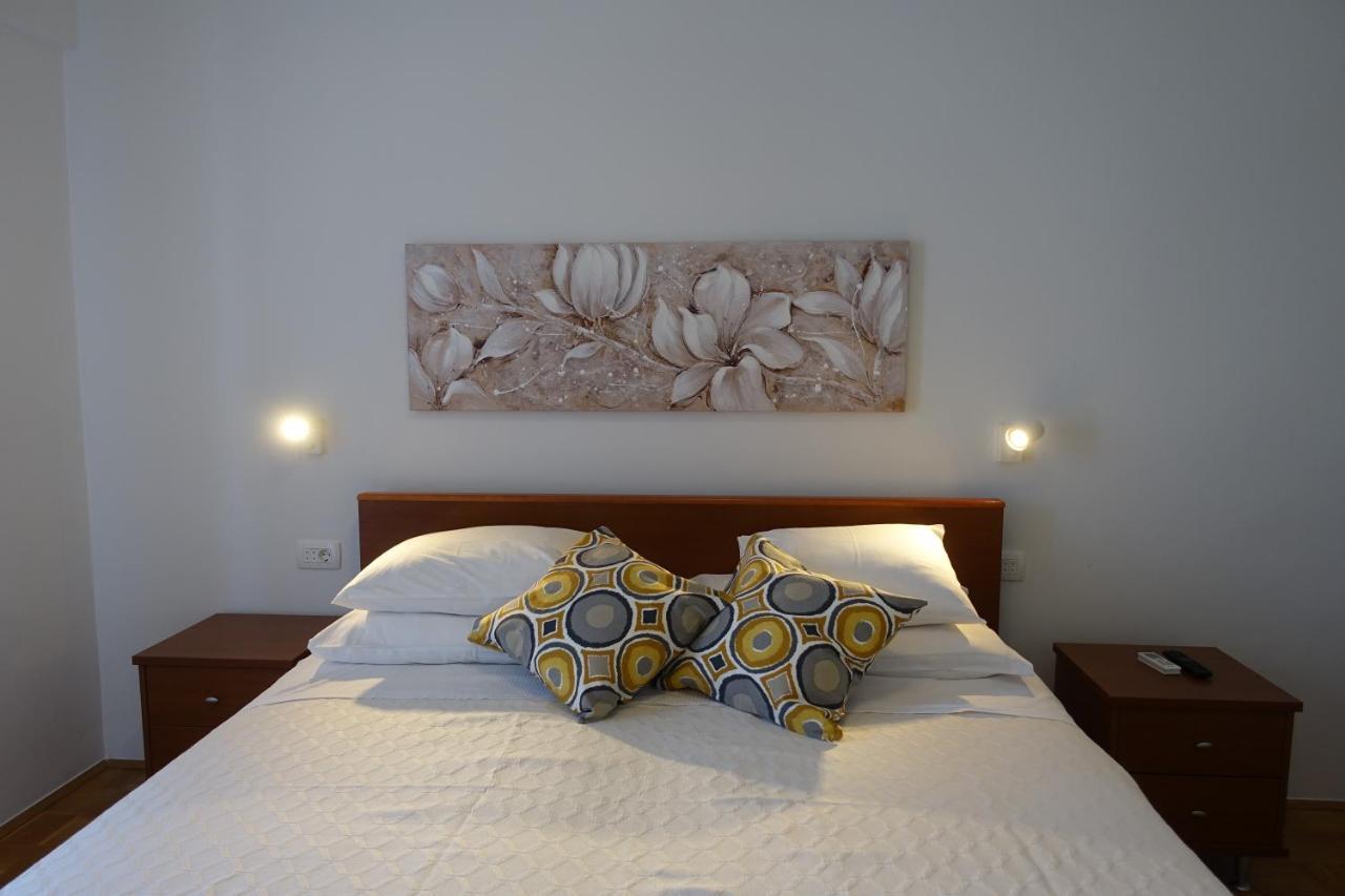 Room Novakovic Biograd Na Moru Esterno foto