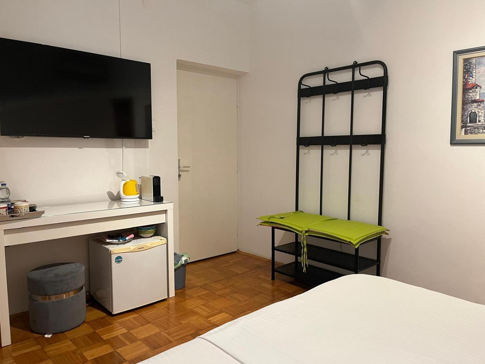 Room Novakovic Biograd Na Moru Esterno foto
