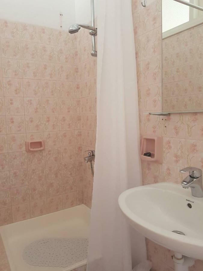 Room Novakovic Biograd Na Moru Esterno foto